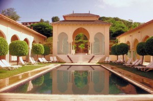 outdoor projector enclosure in hot climates