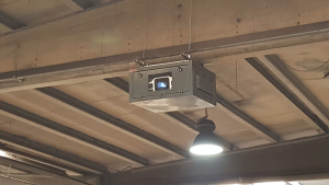 Projector in enclosures in high humidity or very cold warehouses